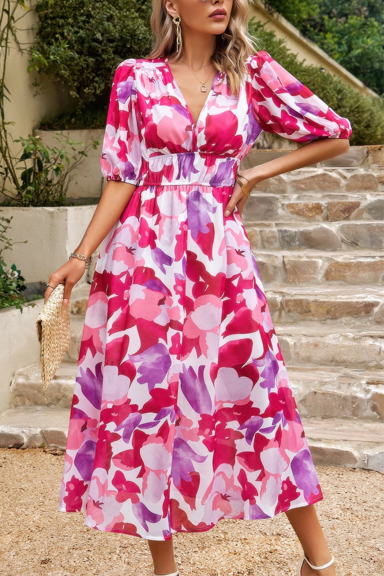Vestido midi bohemio con cuello en V y cintura elástica. Consulta la tabla de tallas en "más detalles".