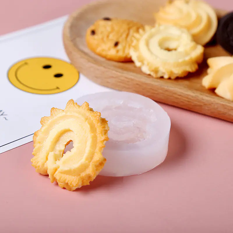 Creative Cake and Cookie Mold for Baking Decoration