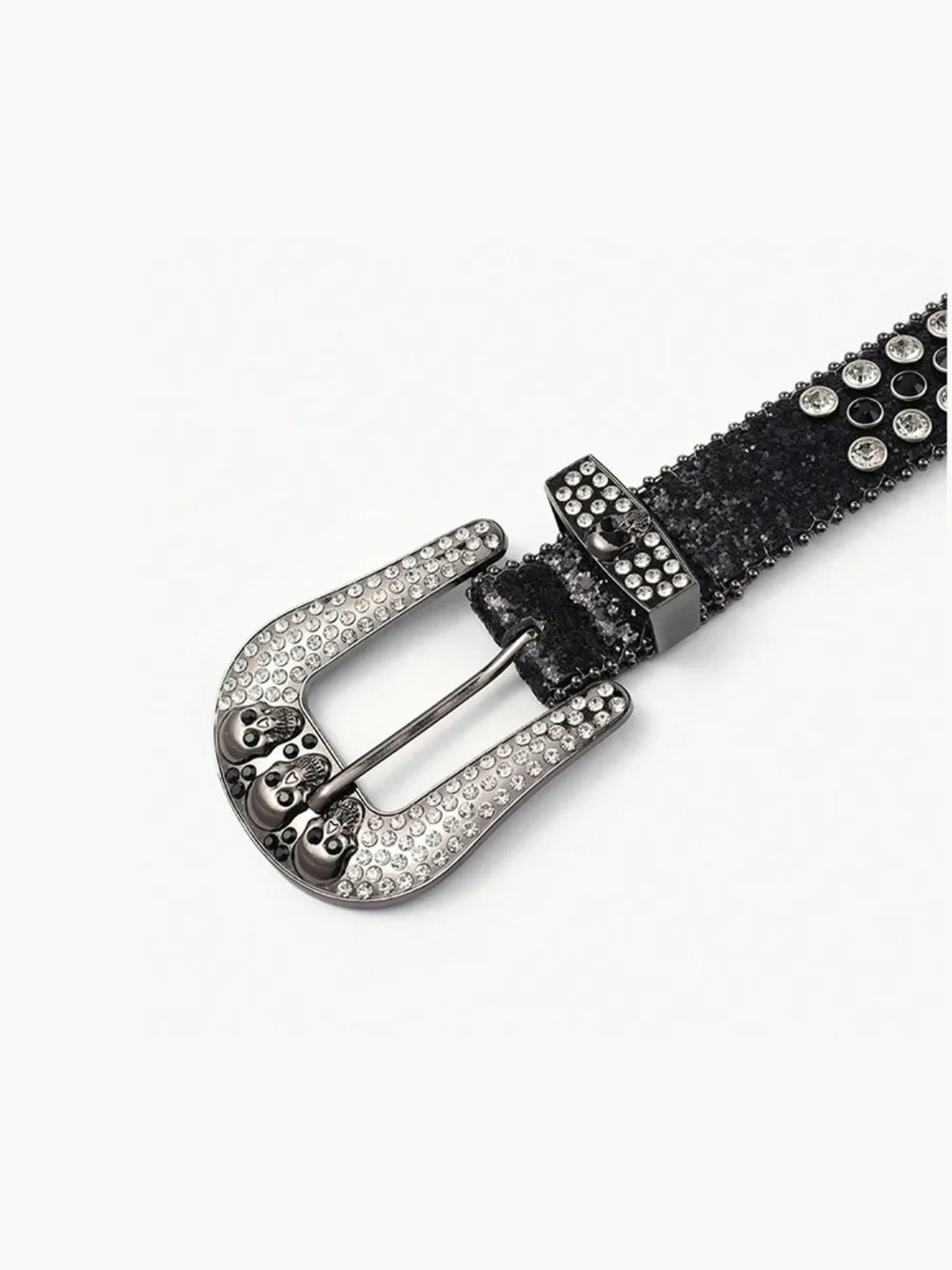 Cinturón de cuero sintético con calaveras