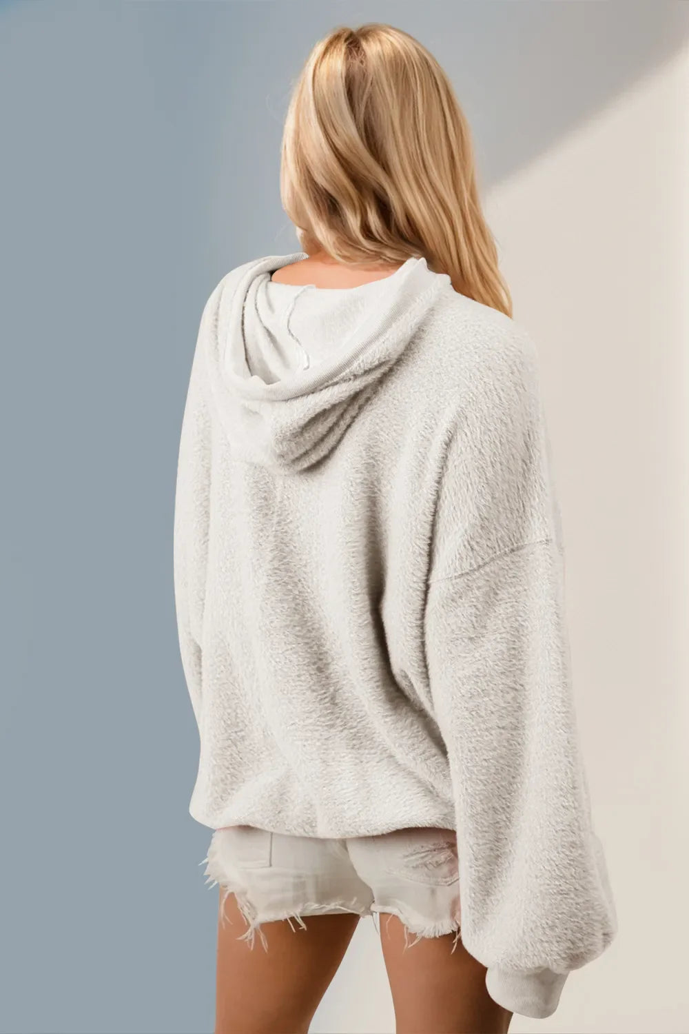 Sudadera con capucha de manga larga con media cremallera y bolsillo canguro Double Take de talla completa