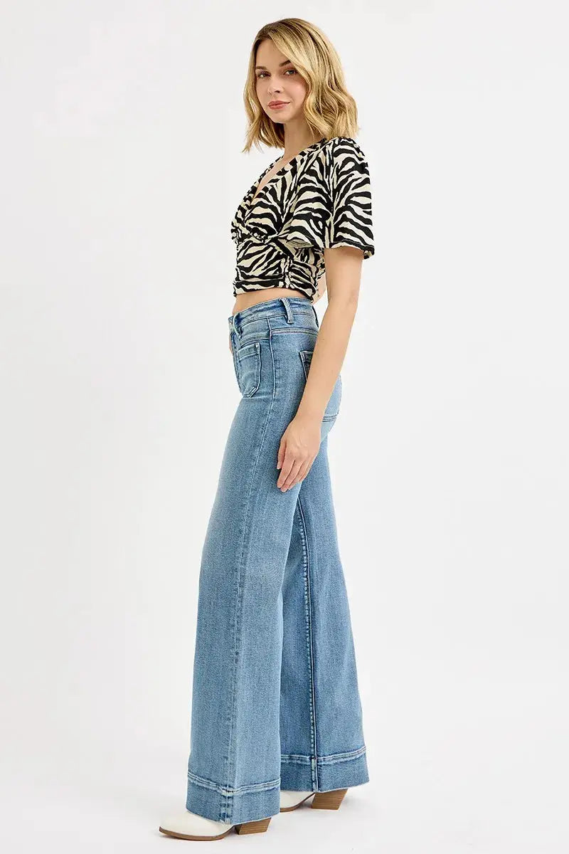 Women's Plus Size Jeans Jeans - High Rise Plus Size Patch Pocket - Wide Flare Denim