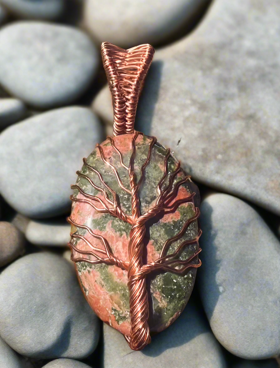 Tree of life pendant w/ Chain