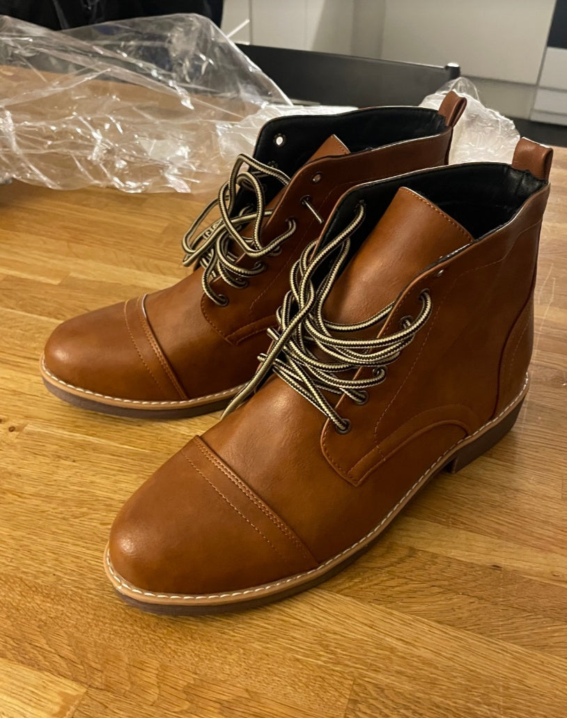 Retro Belt Thick Heel Short Boots