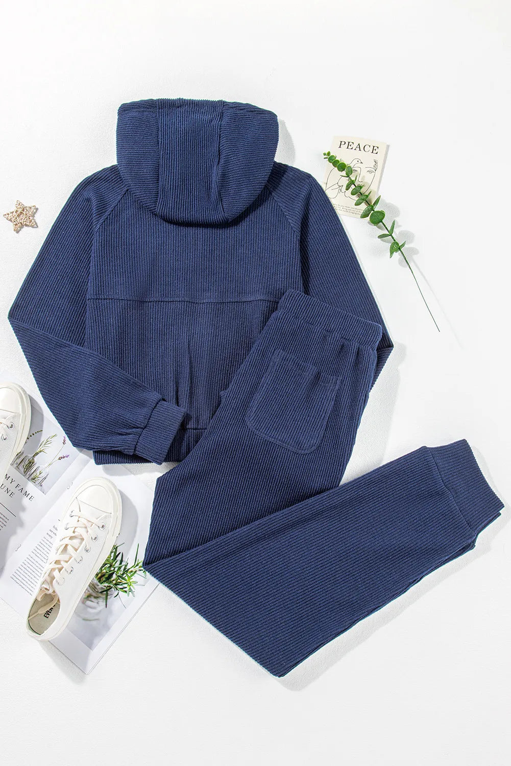 Conjunto deportivo de sudadera con capucha de media cremallera con cordón y joggers