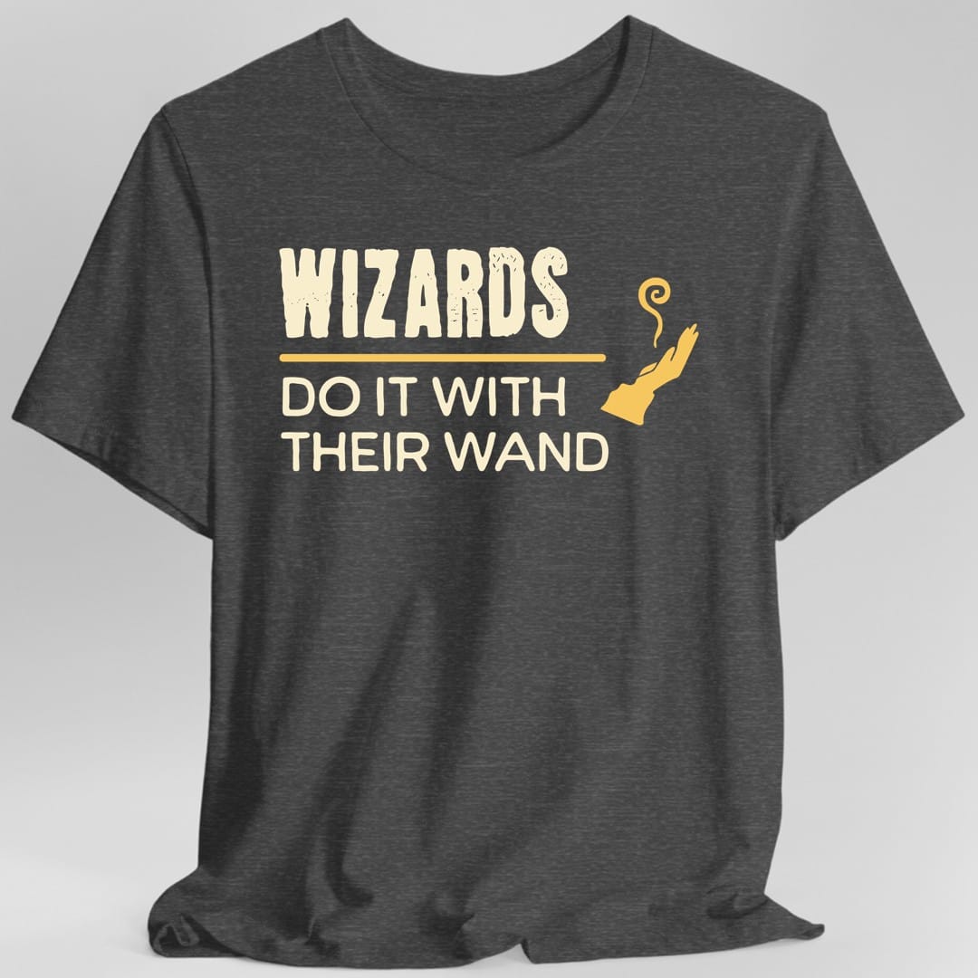 Las magas y magos de D&D lo hacen con su varita Camiseta