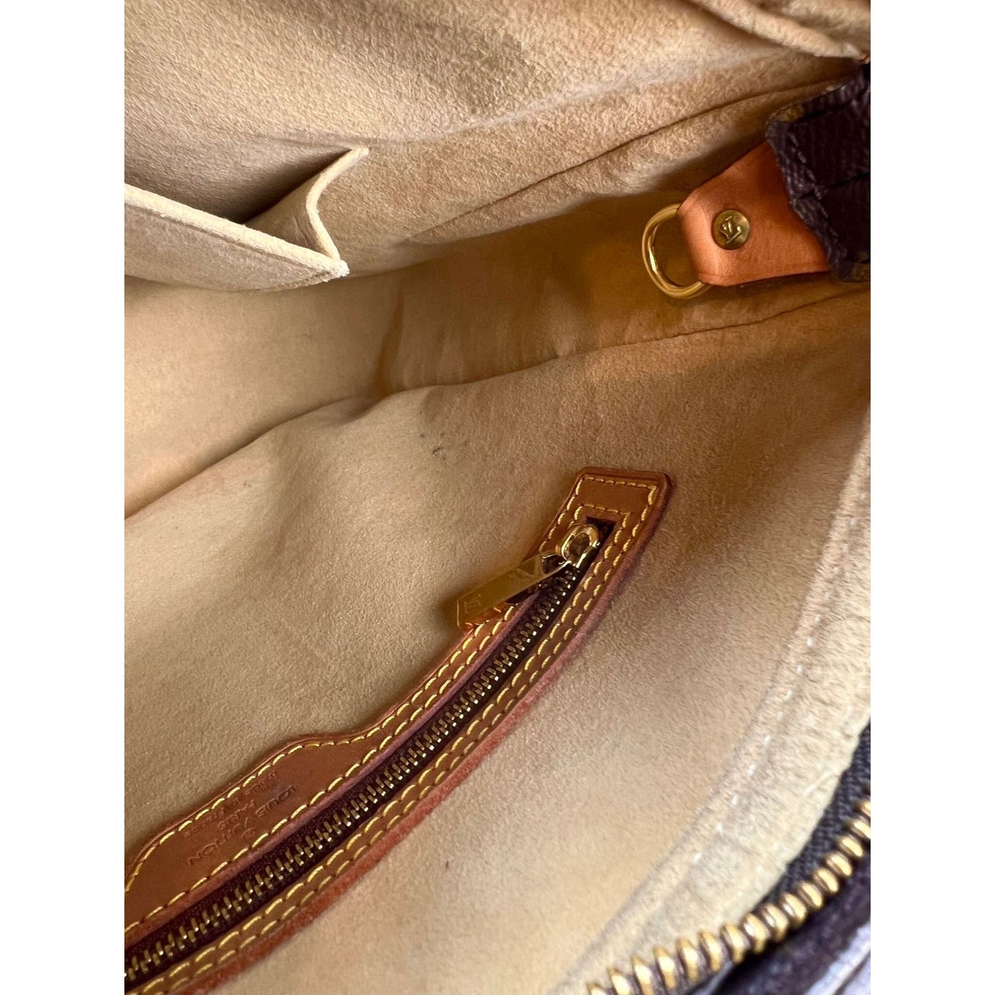 LOUIS VUITTON Looping GM Monogram Shoulder Bag