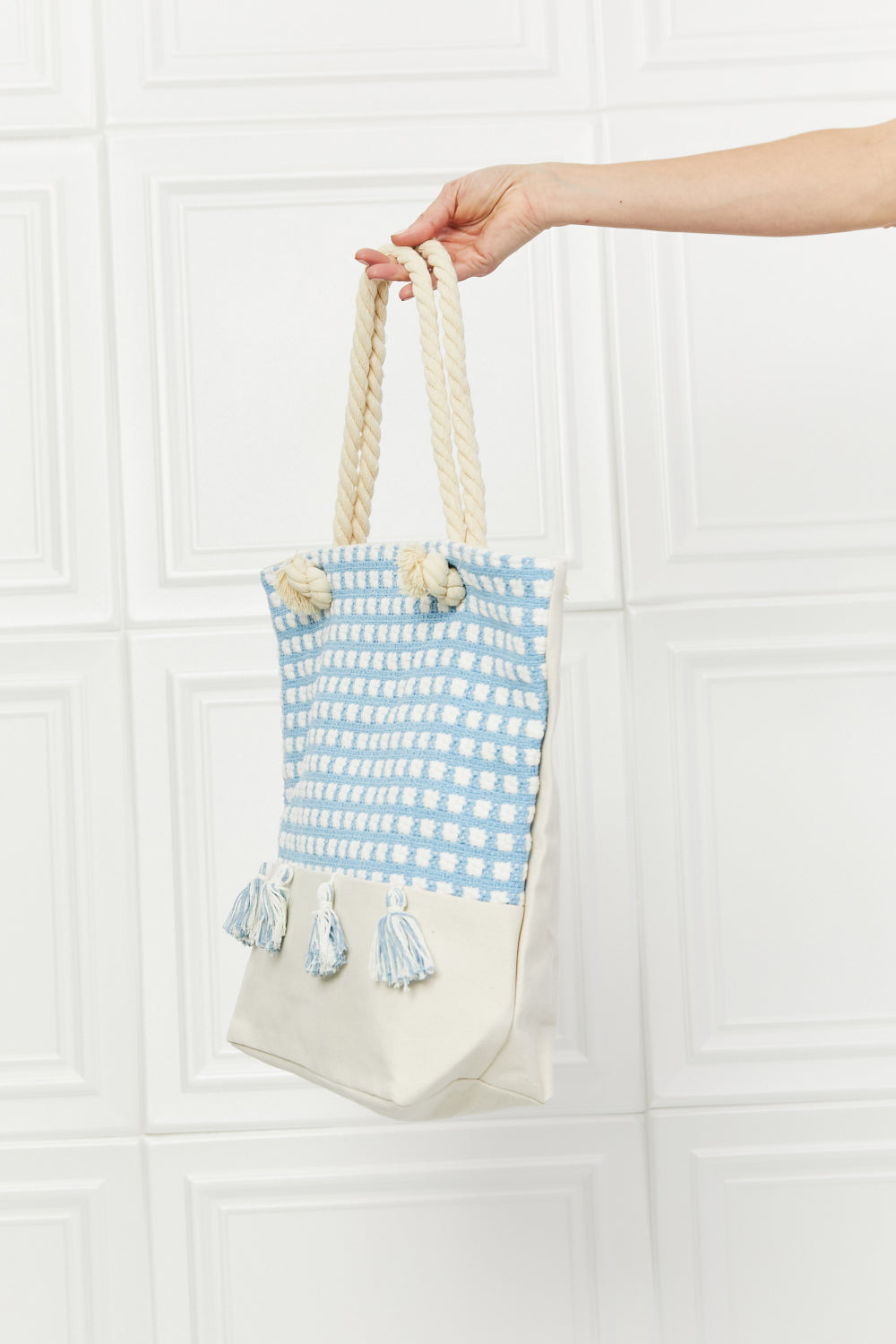 Bolso de mano con borla Justin Taylor Picnic Date