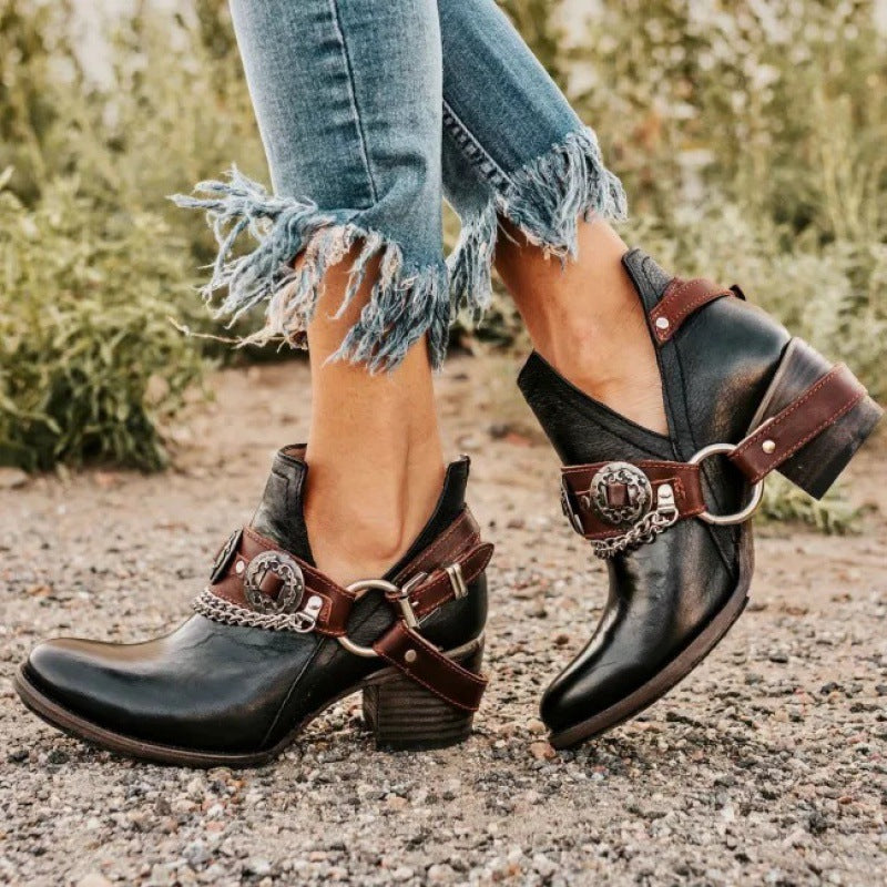 Women's Vintage Rivet Plus-size Fastener Mid-collar Flats