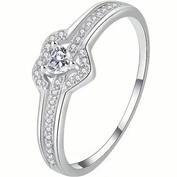 Elegant 925 Sterling Silver Heart Ring with Sparkling Zirconia