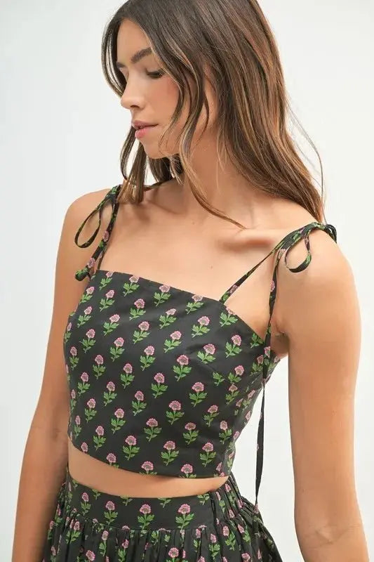 Women's Two Piece Set Women's Crop Top & Skirt Set - Floral Print - Trendy Two Piece