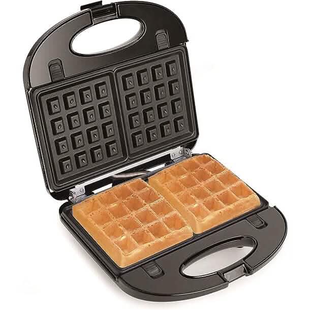 Salton 3 in 1 Grill, Sandwich & Waffle Maker