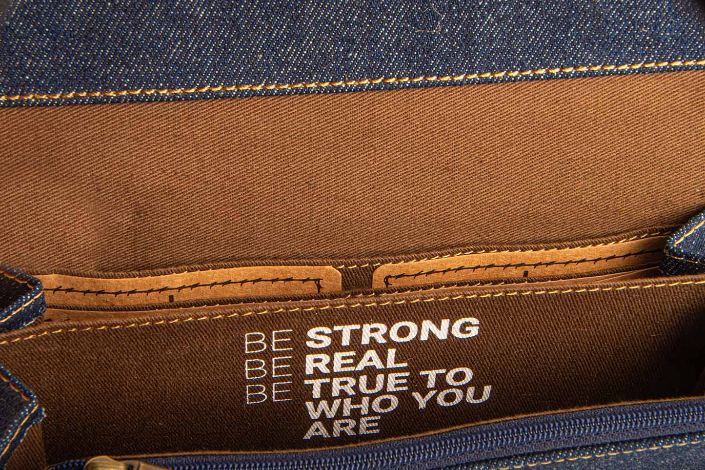 Cartera de mezclilla STS Blue Bayou