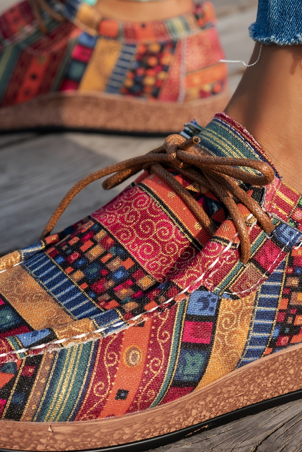 Zapatillas Racing Red ligeras, estilo boho, de retales, con cordones