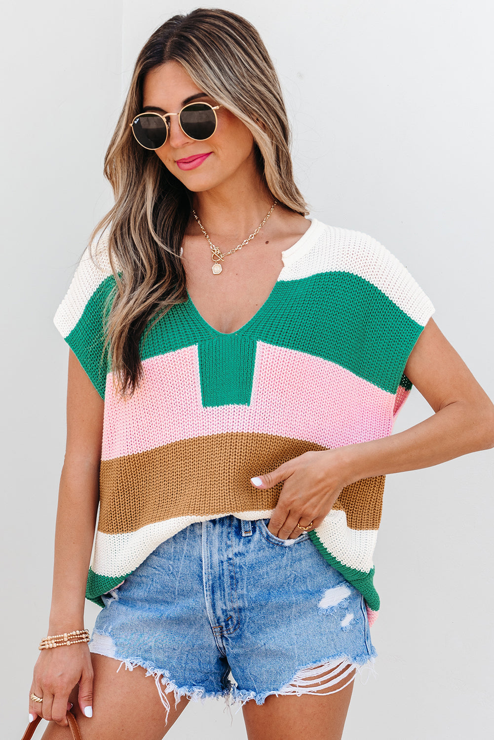 Camiseta de punto con cuello de pico y bloques de color multicolor