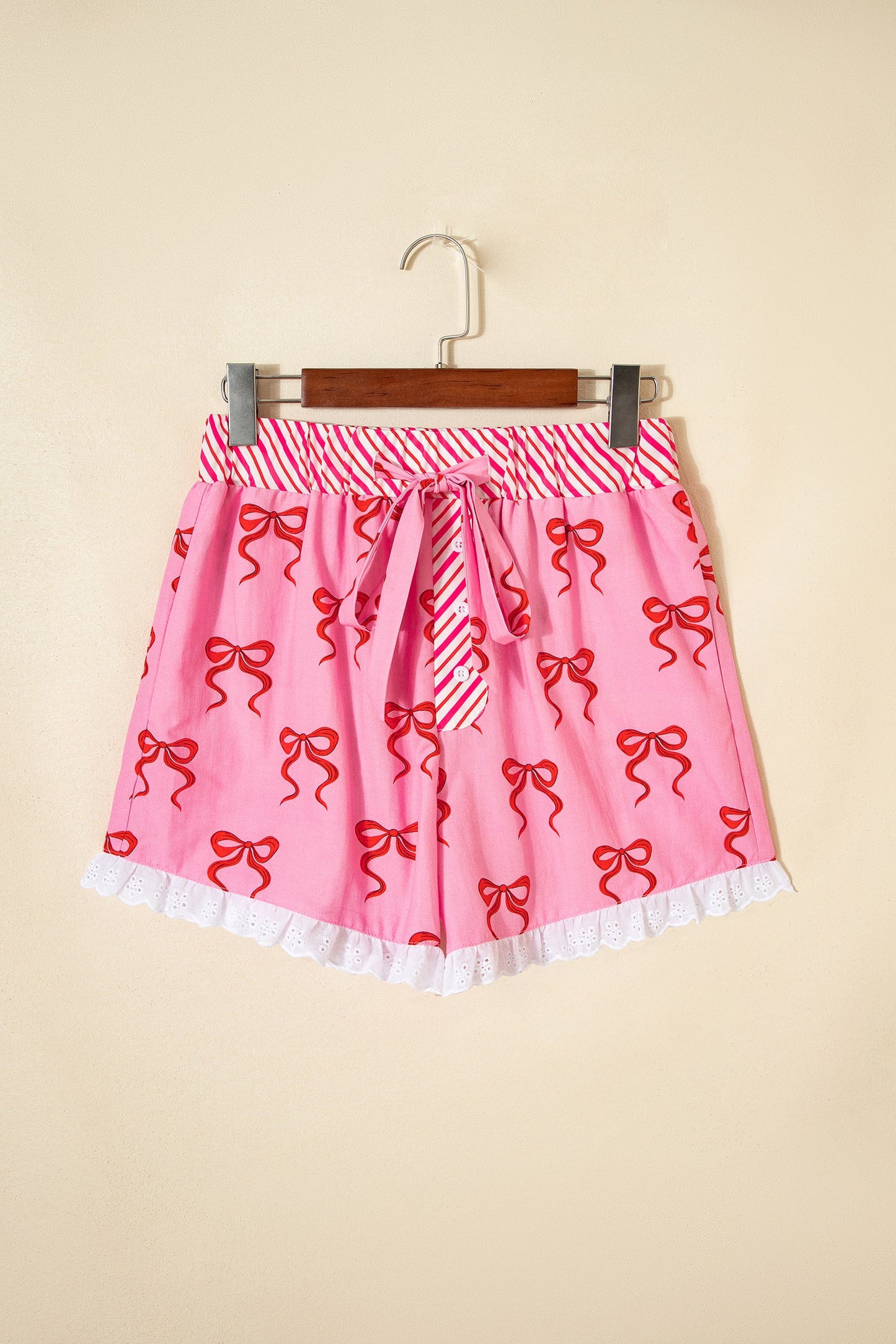 Pantalón Corto Suelto con Estampado de Lazo Rosa, Retazos Rayados, Cintura Elástica y Ribete de Encaje
