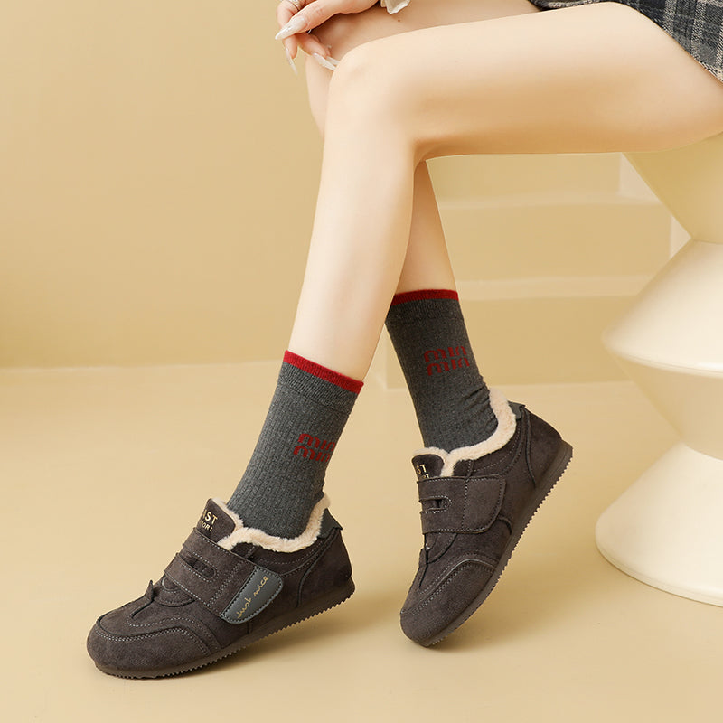 Fleece Lined Retro Sneakers Women 2026 Winter New Vintage Flat Sole Comfortable Running Shoes Fuzzy Plush Cotton Shoes