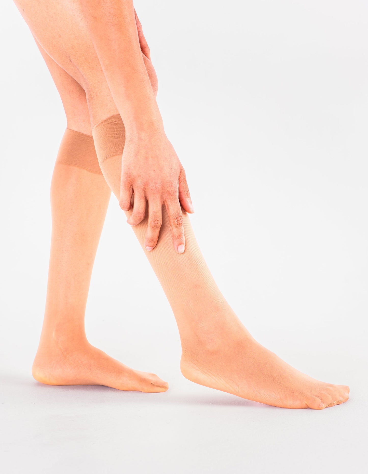 HASTA LA RODILLA 02