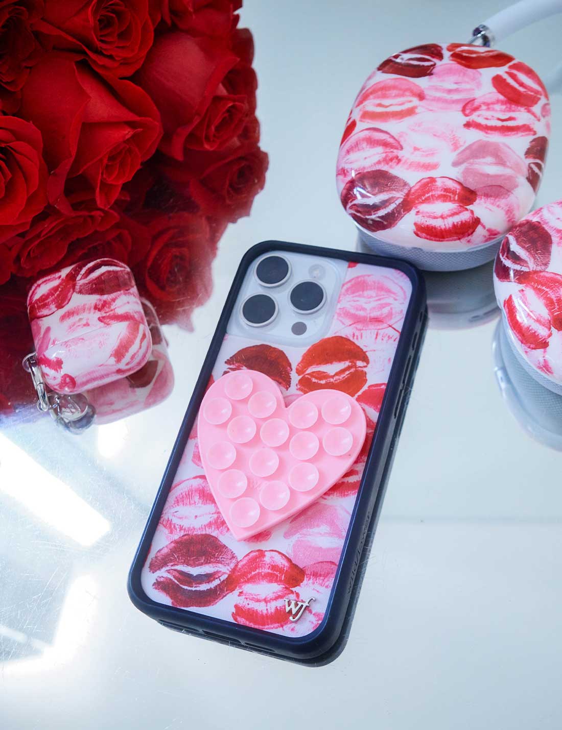 Heart Selfie Stickeez