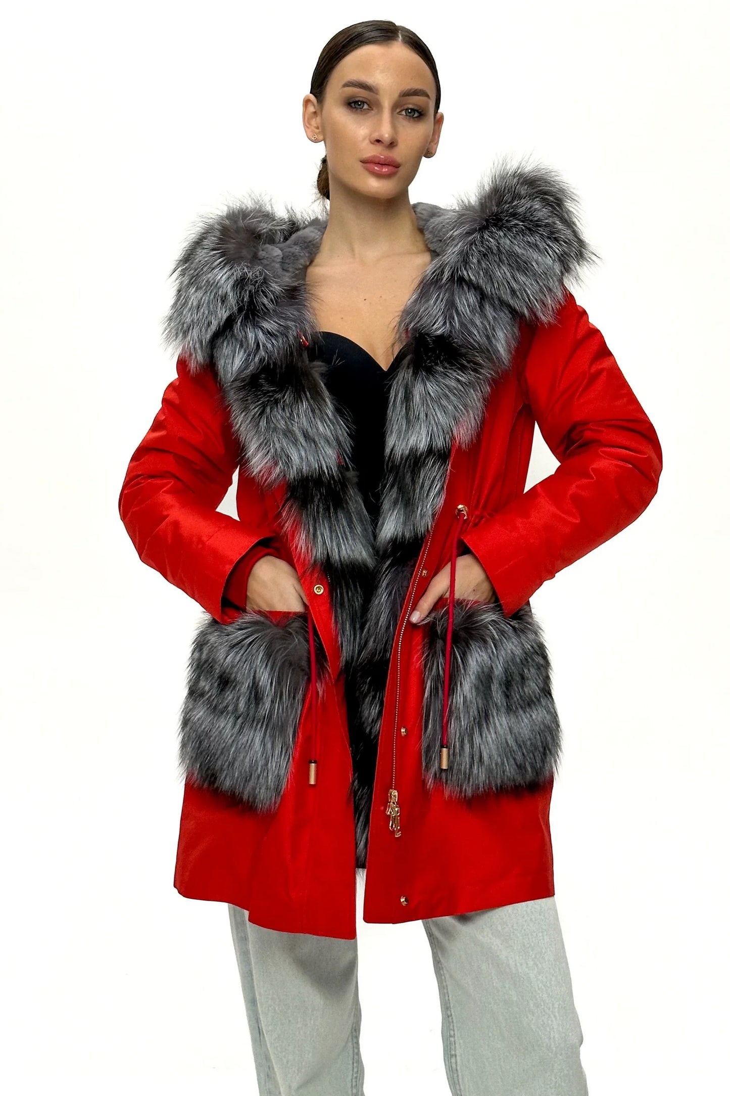 Parka Roma de piel auténtica de zorro plateado y conejo con aislamiento en color rojo