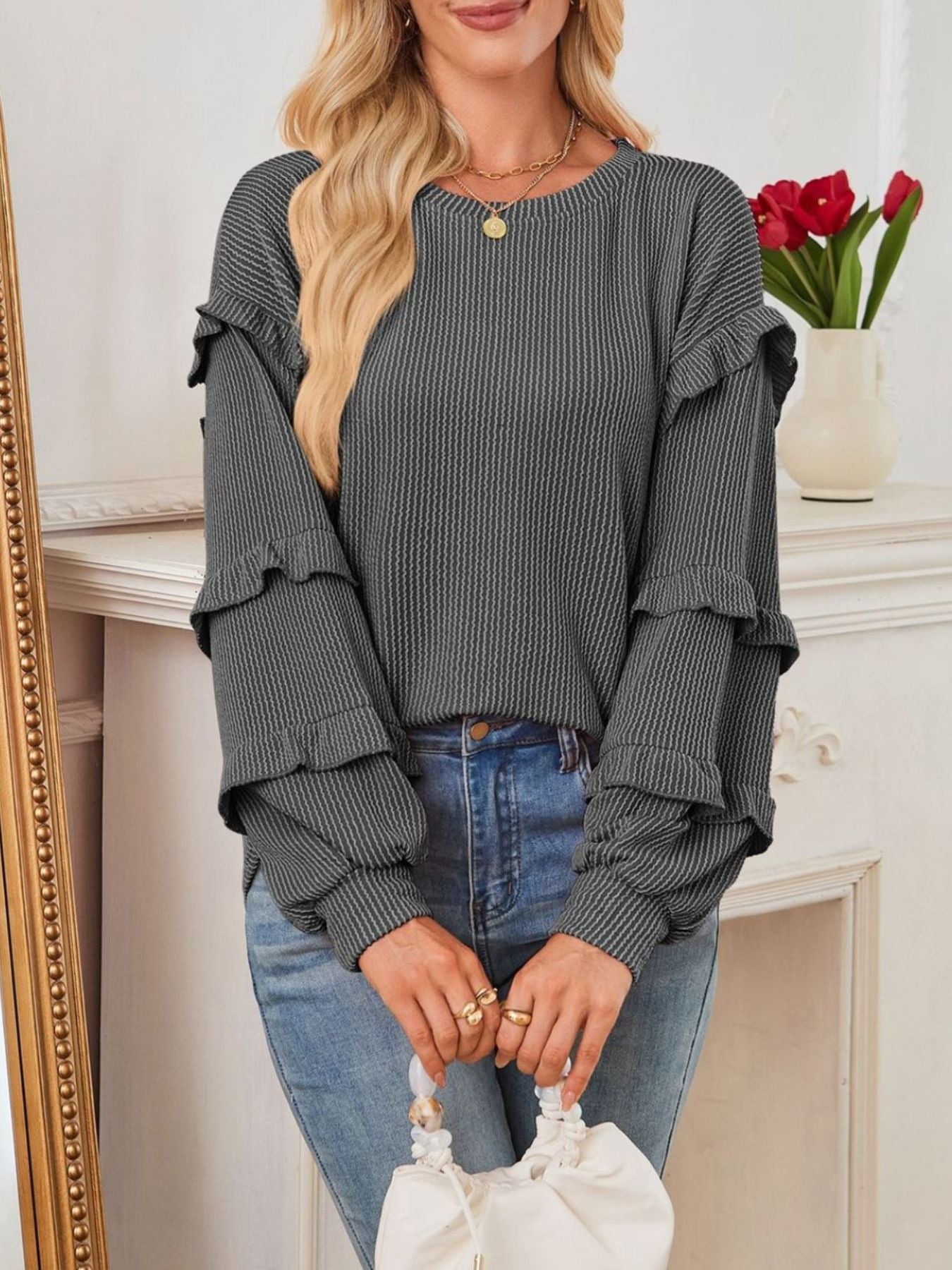 Blusa de manga larga con volantes