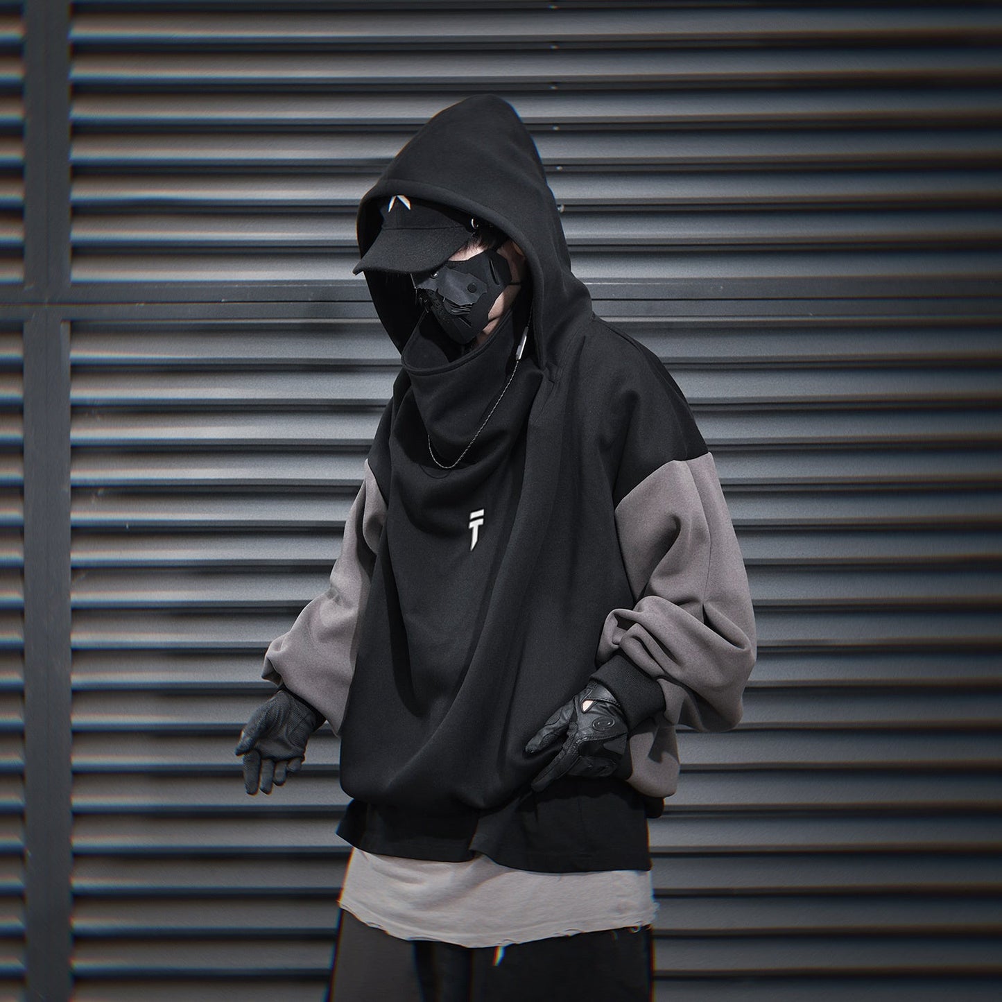 Sudadera con Capucha Negra T-Tech HiH51