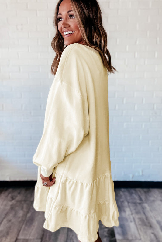 Minivestido suelto de manga larga con dobladillo con volantes de dos capas en color beige