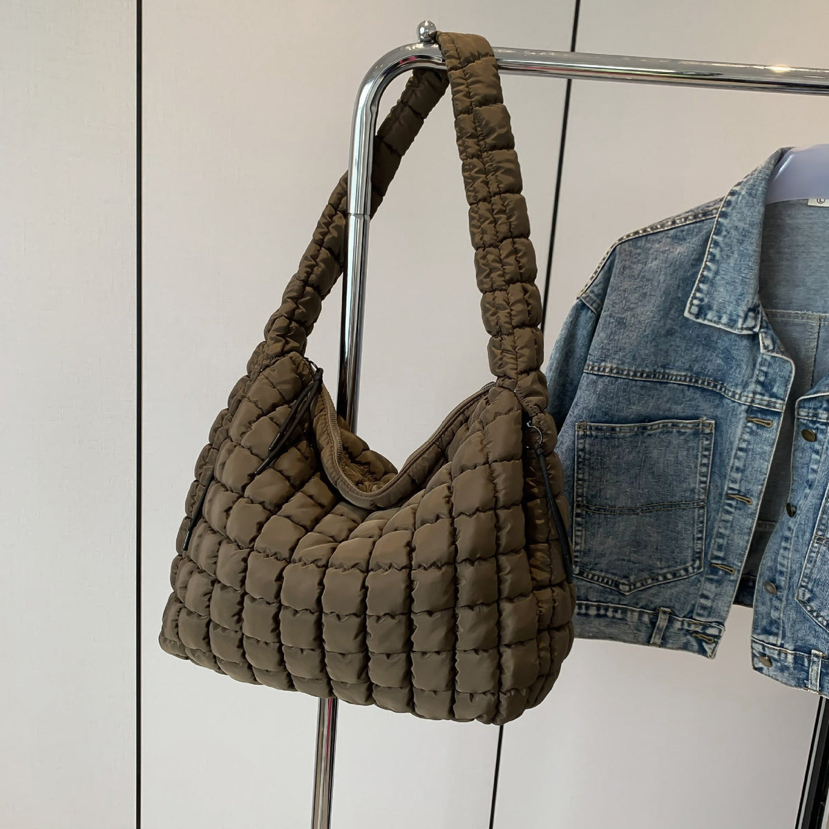 Women's Quilted Cloud Travel Bag