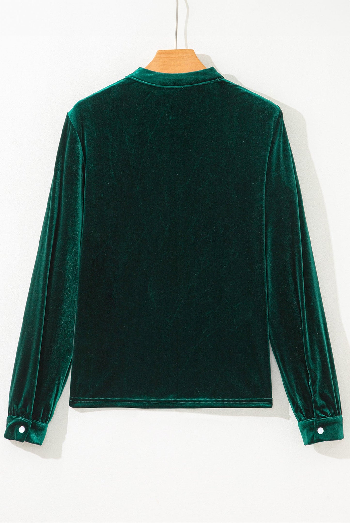 Blusa de terciopelo de manga larga con cuello ojo de cerradura y botones asimétricos Evergreen