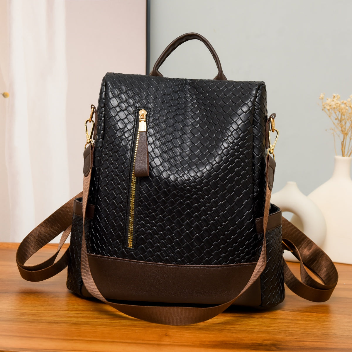 Mochila de piel sintética