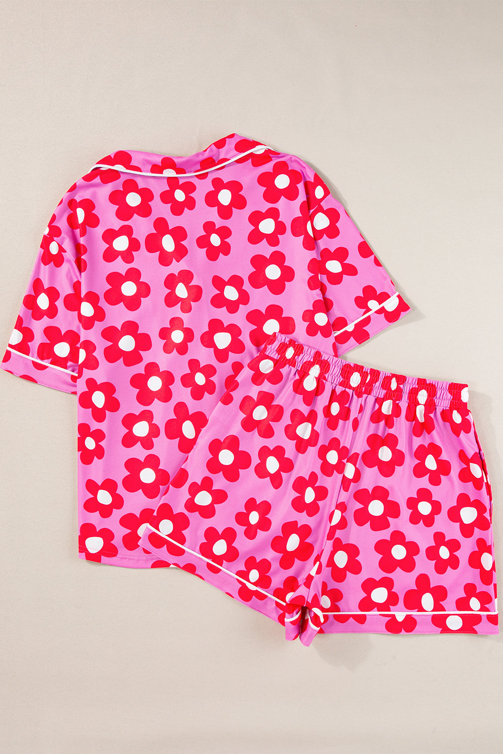 Conjunto de pijama de camisa de manga corta con estampado floral