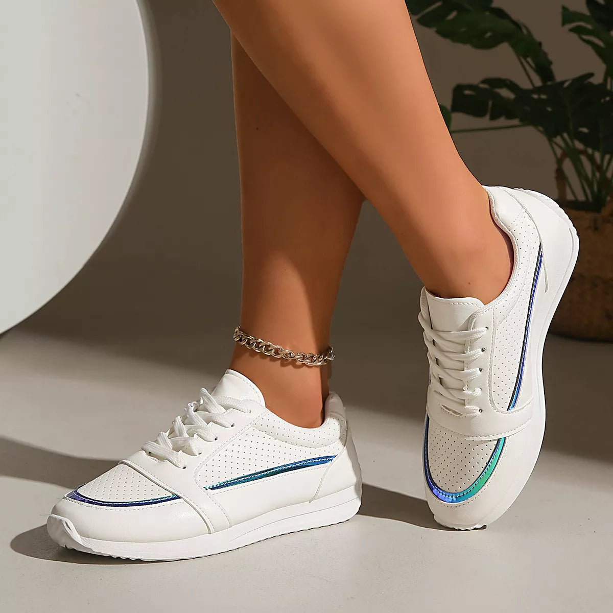 Round Toe Lace Up Sneakers