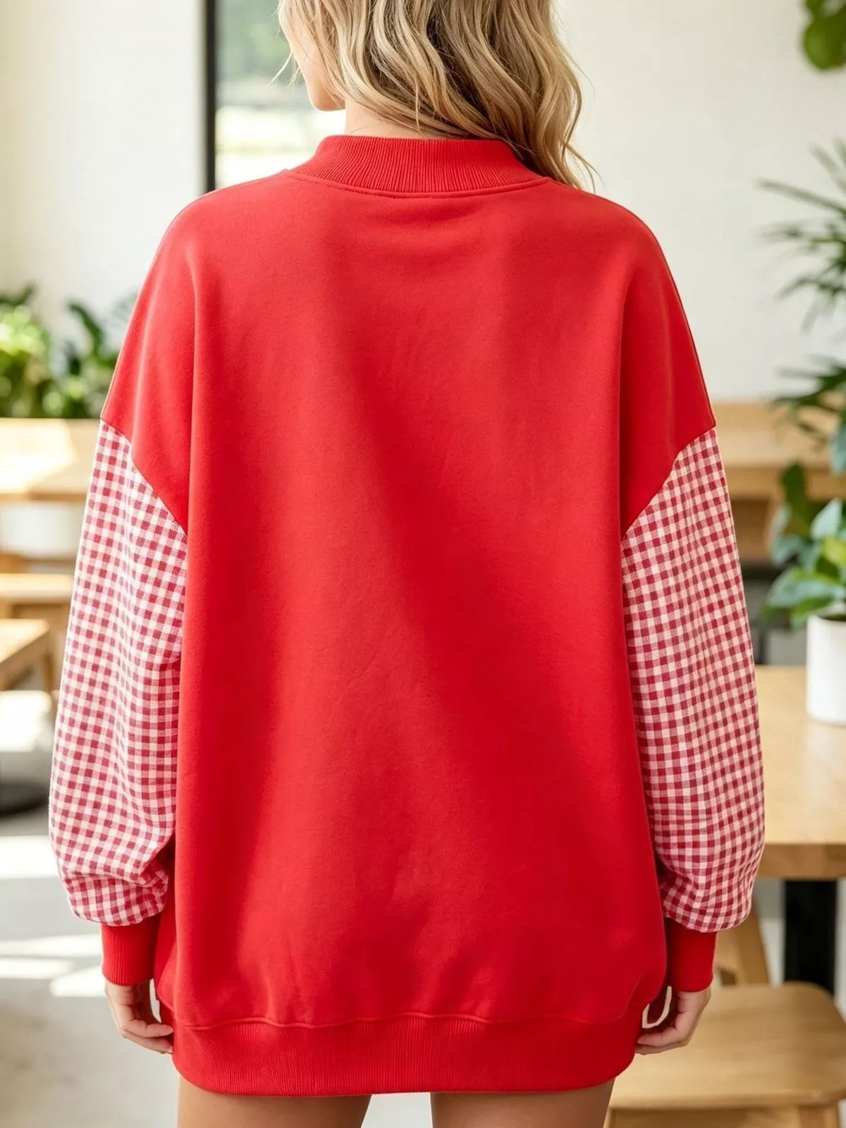 Gingham Sleeves Round Neck Sweatshirt