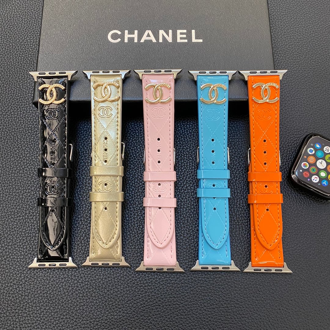 Correa de cuero brillante para Apple Watch con logotipo metálico de lujo