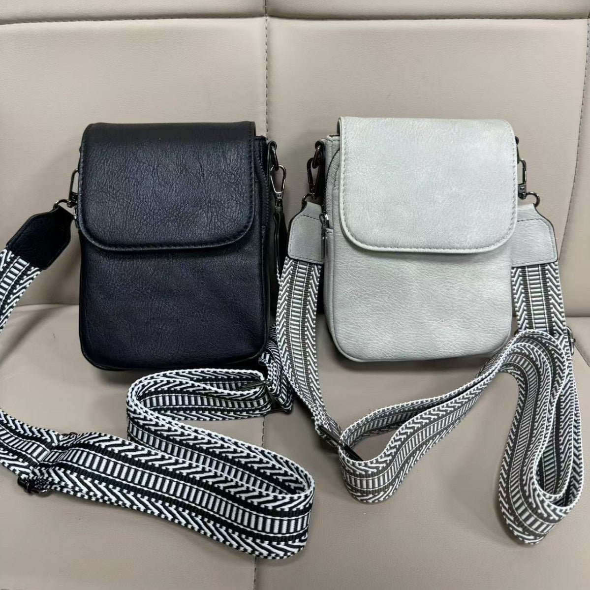 Adjustable Shoulder Strap Travel Bag