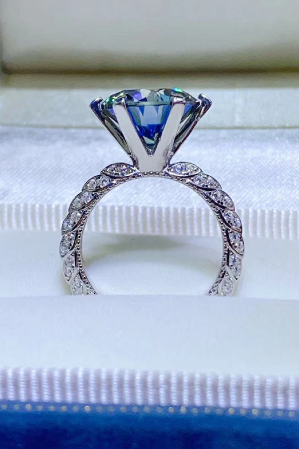 Anillo de Plata de Ley 925 con Moissanita de 5 Quilates