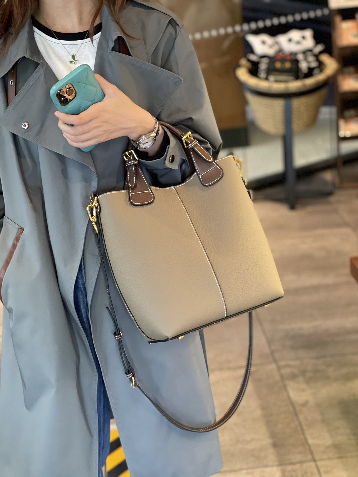 Retro Leather Messenger Bag