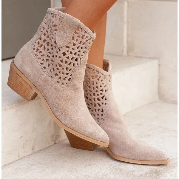 Botines de tacón grueso para mujer, tallas grandes, con diseño calado. Ver tabla de tallas en "más detalles"