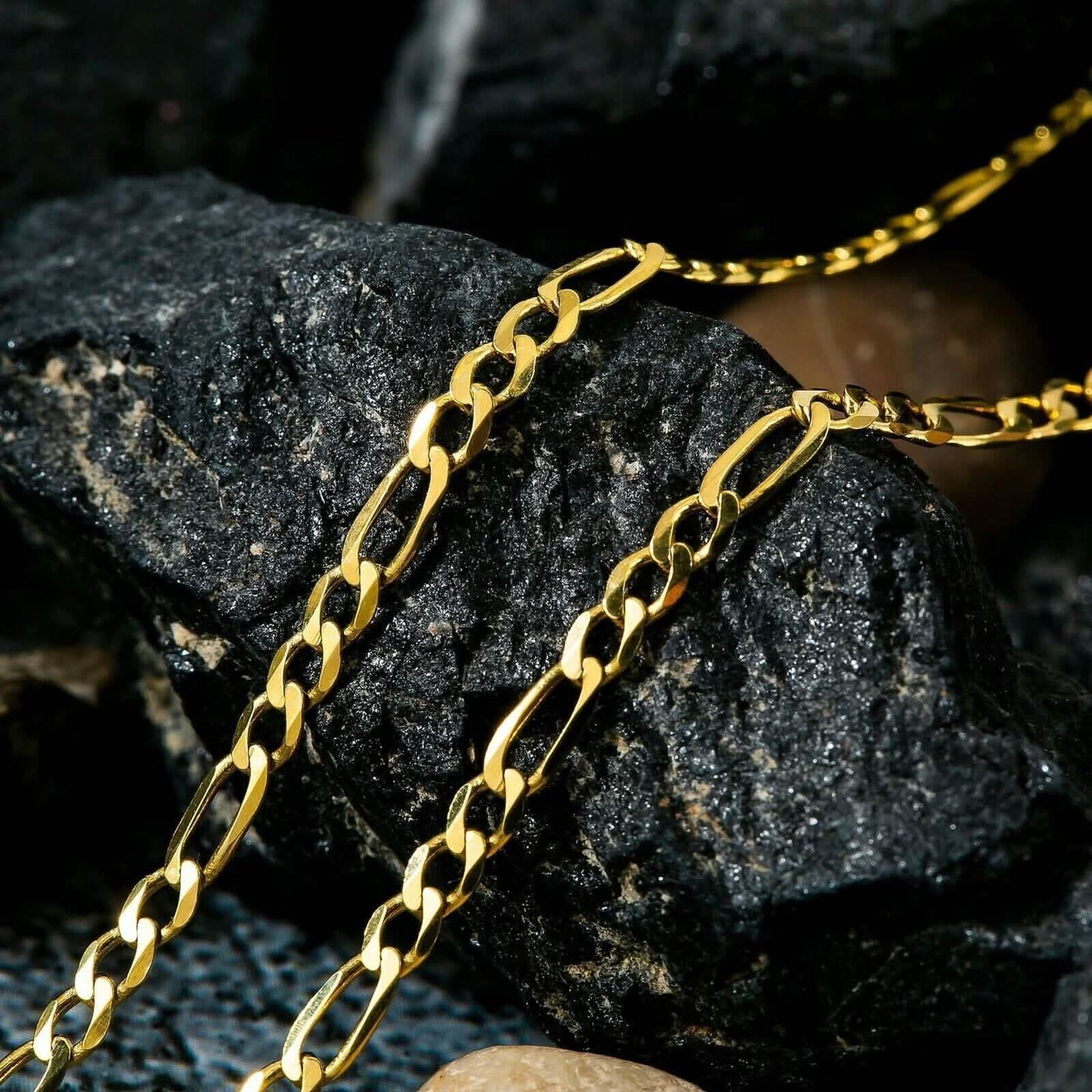 10K Solid Gold 3MM Italian Figaro Chain Link Pendant Necklace