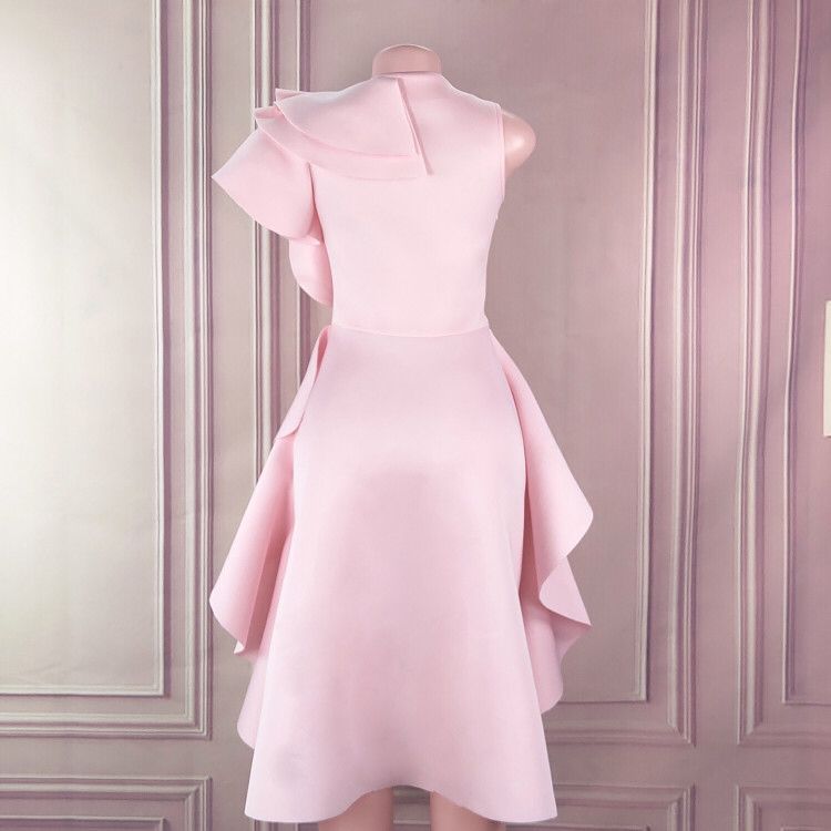 Ruffled Sexy Sleeveless Dress Slim Bag Hip Skirt Banquet Evening Dress See size chart under “more details”