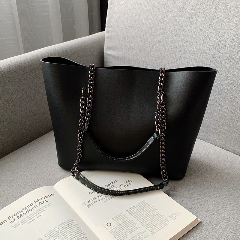 Women's Large Capacity Shoulder Travel Bag