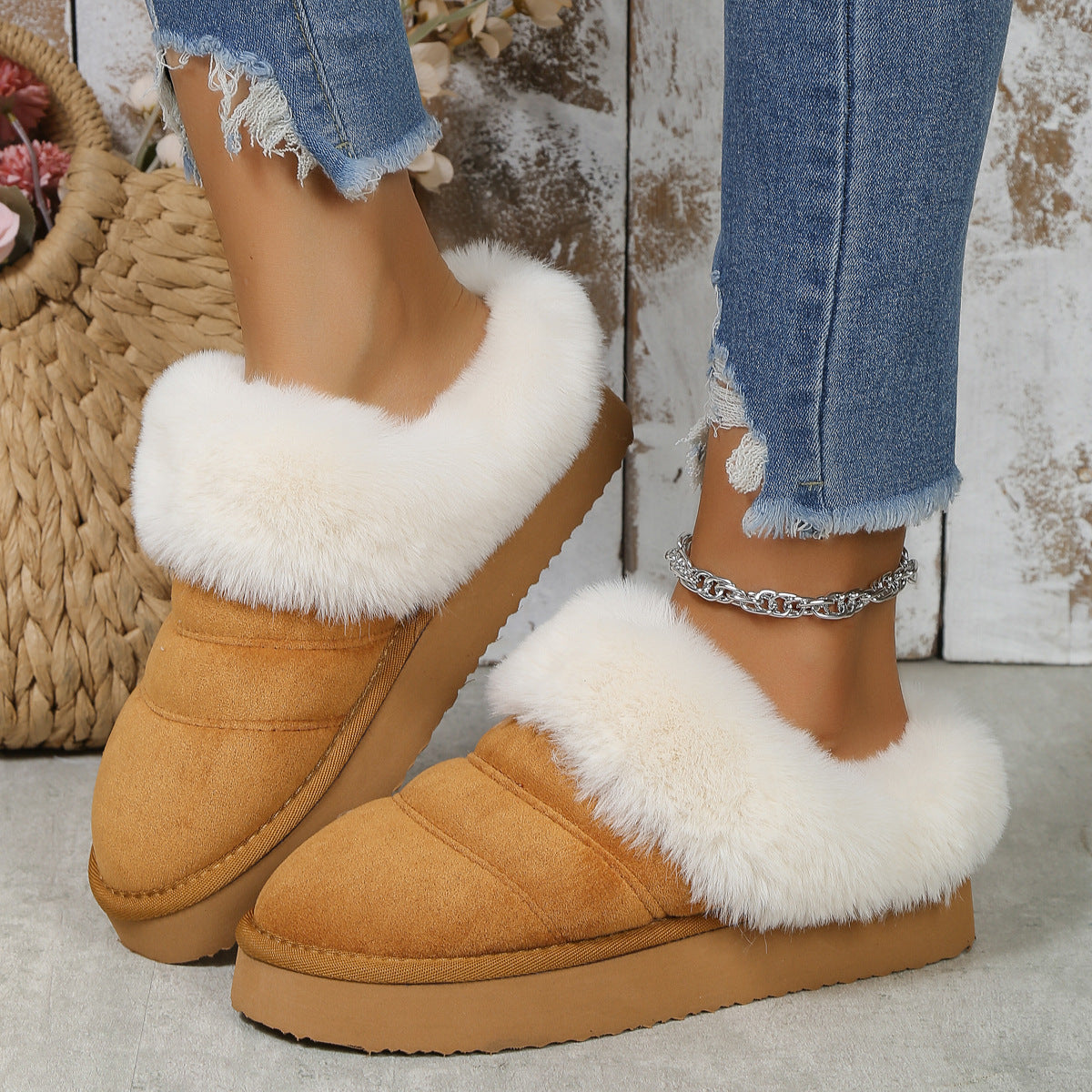 Women's Plush Lined Slippers
