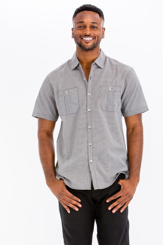 Camisa de manga corta con botones para hombre