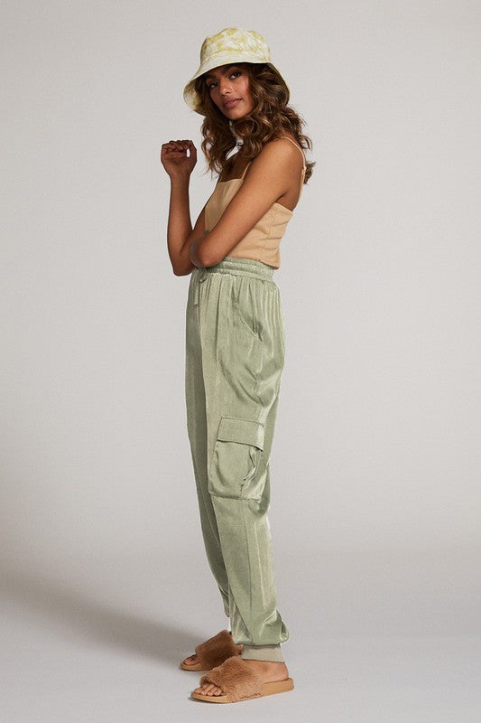Textured satin cargo pants See size chart under “more details”