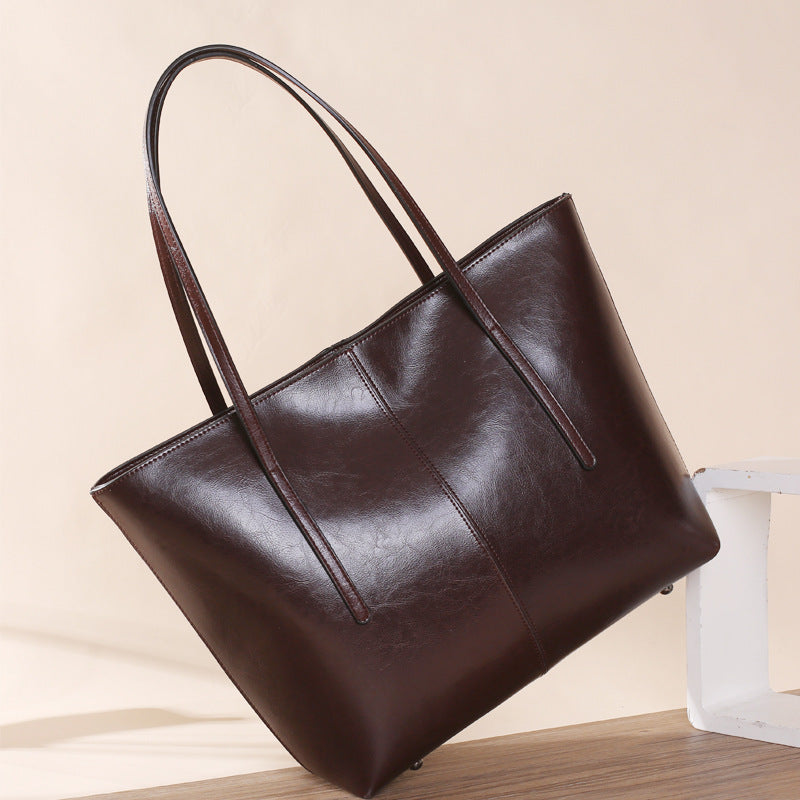 Oil Wax Cowhide Messenger Bag