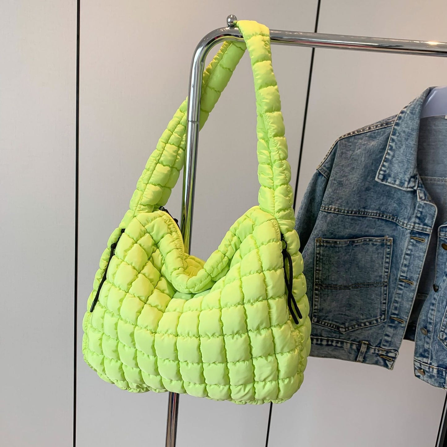 Women's Quilted Cloud Travel Bag
