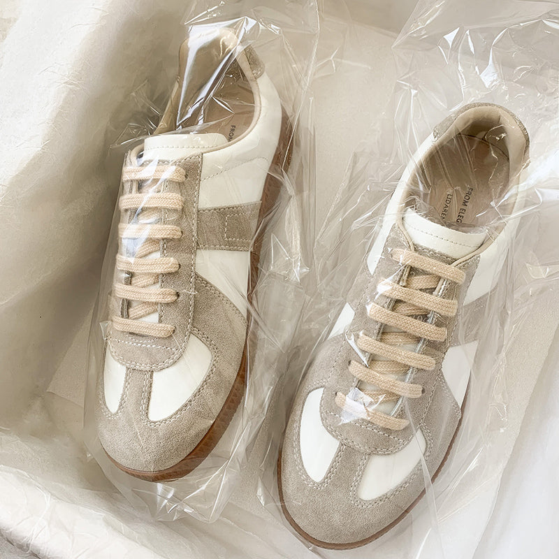 Women's Lace-Up Flats