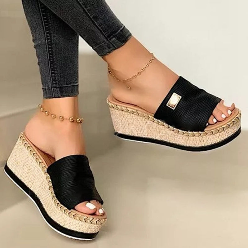 Women's Oversized Muffin Thick Soled Sandals