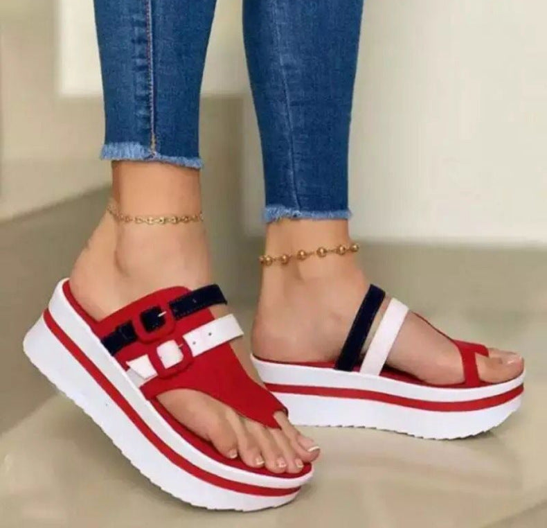 Schone Sandalen Mit Dreifarbigem Design Sandals