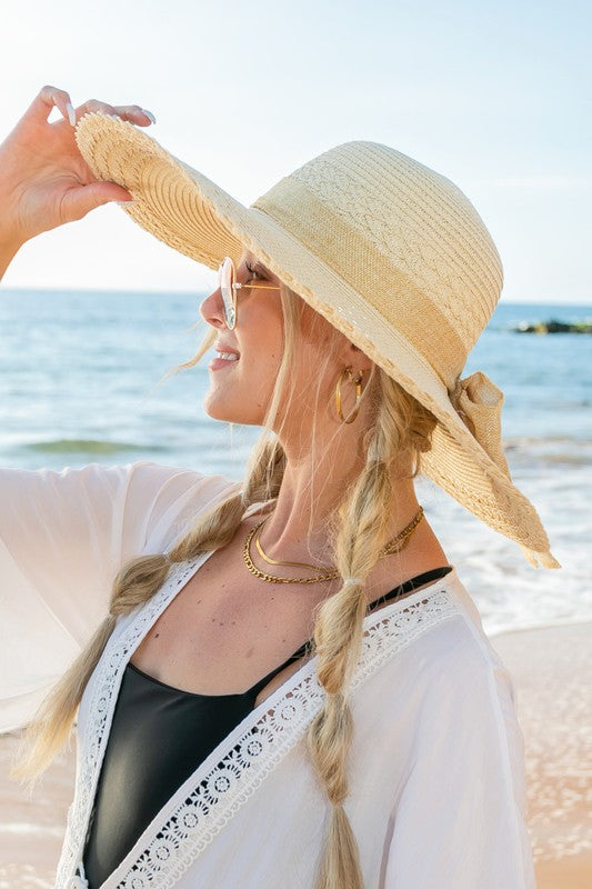Scallop Edge Bow Accent Sunhat See size chart under “more details”