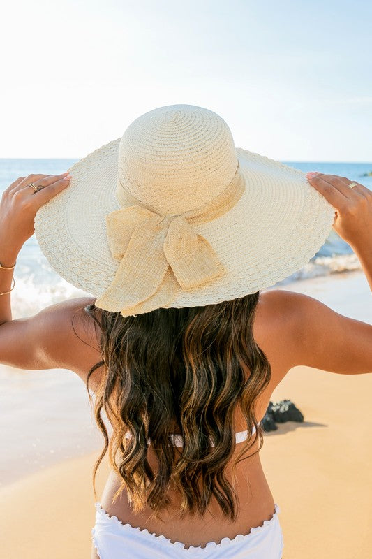 Scallop Edge Bow Accent Sunhat See size chart under “more details”